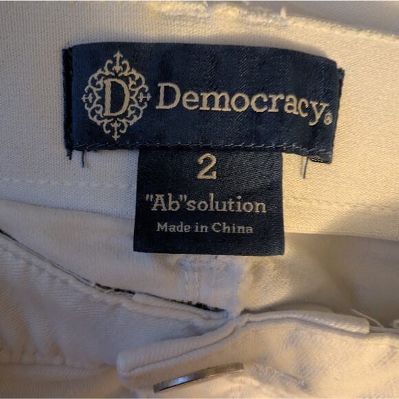 Democracy White Denim Skinny Jeans - Picture 3 of 4